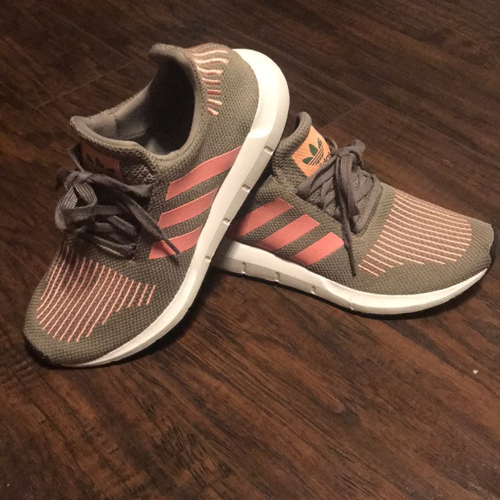 Adidas women’s swift run